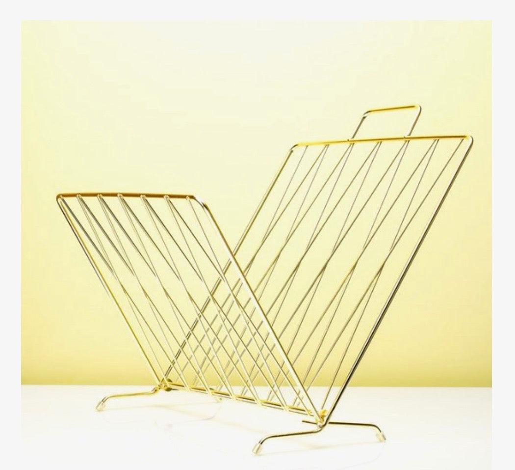 Present Time Diamond Raster tijdschriftenrek in metaal goud.